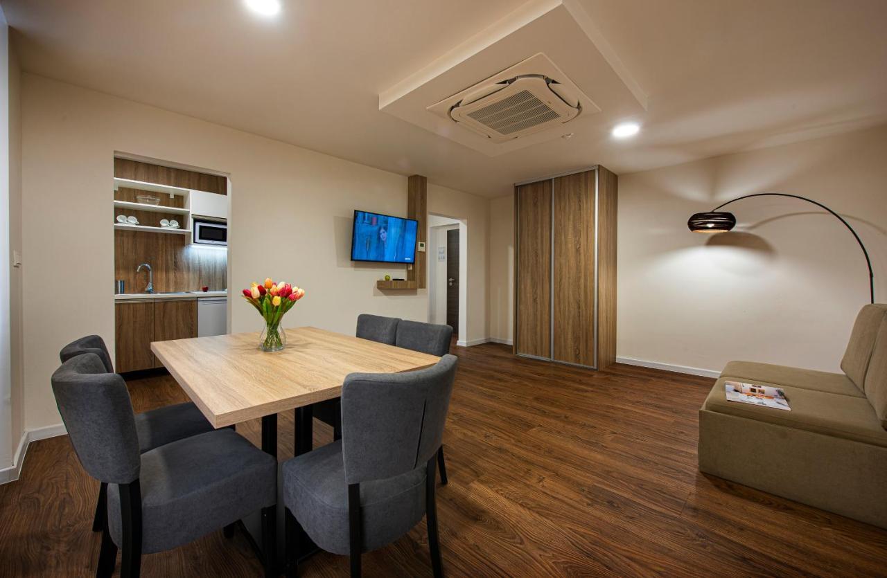 Residence Sirava *** คาลูชา ภายนอก รูปภาพ