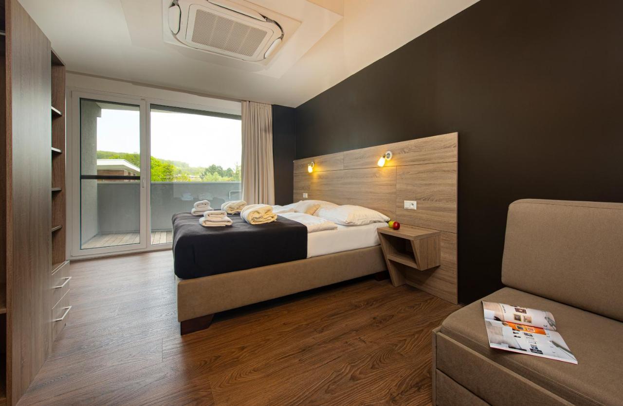 Residence Sirava *** คาลูชา ภายนอก รูปภาพ
